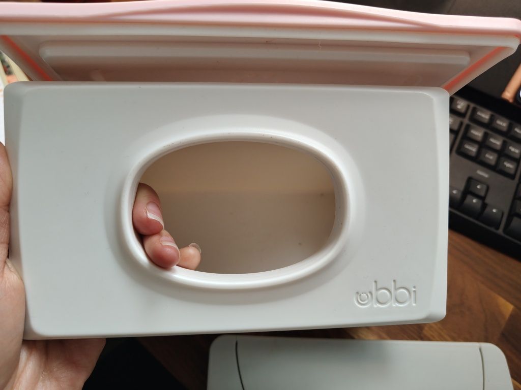 Ubbi pojemnik na mokre chusteczki X2 pudełko organizer