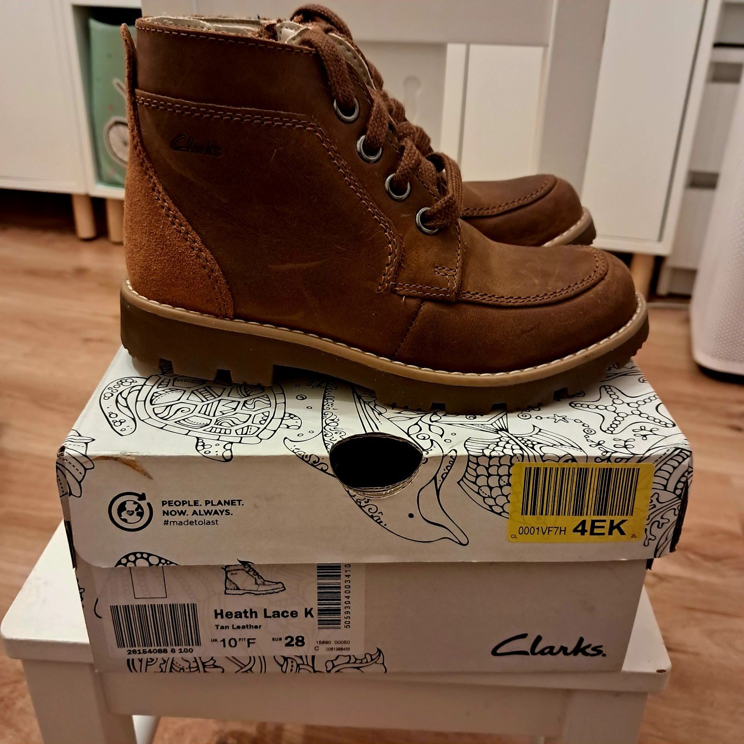 Trzewiki skórzane Clarks Heath Lace K Tan Leather 28