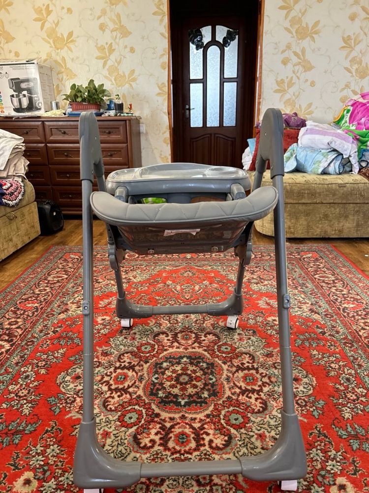 Стульчик для кормления Carrello