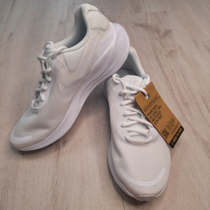 Кросівки жіночі Nike Revolution 7 Running (FB2208-100)