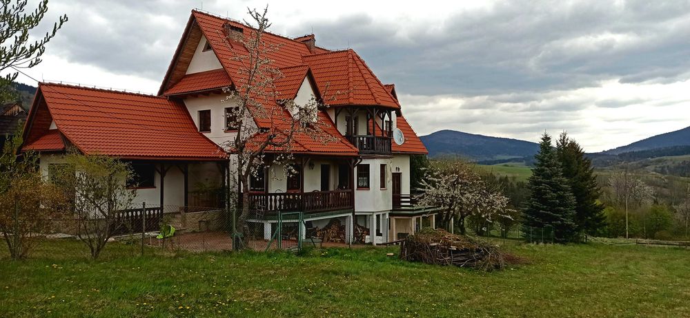 Dom w górach 200m2, 12 os. Mszana Dolna 60 km od KrK. Widok na Gorce.