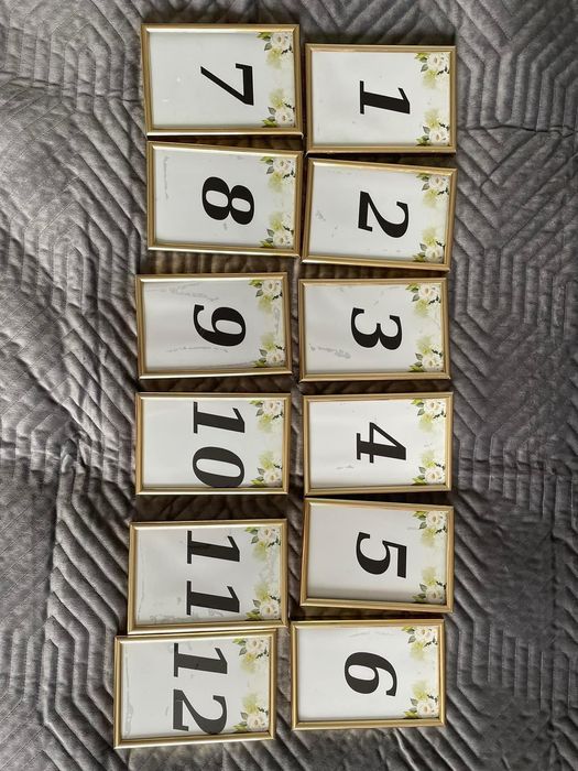 Złote ramki, numerki na stoły