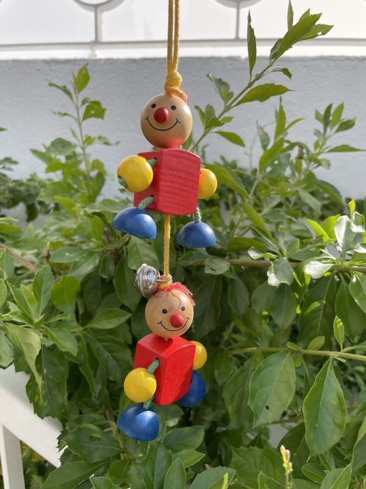 Pequenos mobiles signos, em madeira