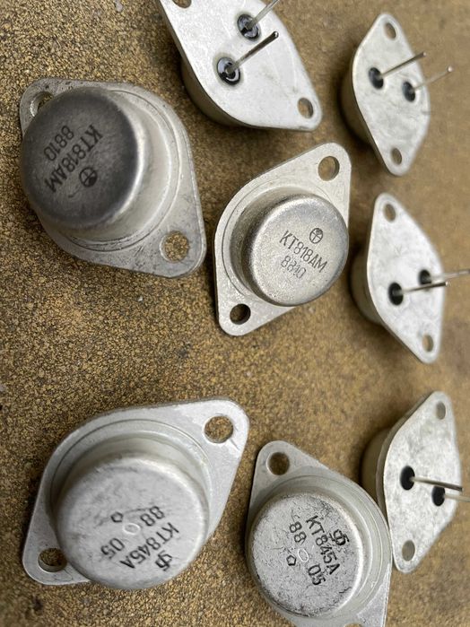 Диоды КД202, Д818, транзисторы КТ818АМ, КТ845А новые