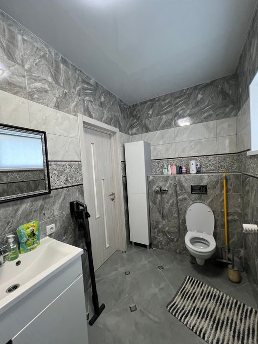 БЕЗ КОМІСІЇ. Продаж будинку з ремонтос тв меблями