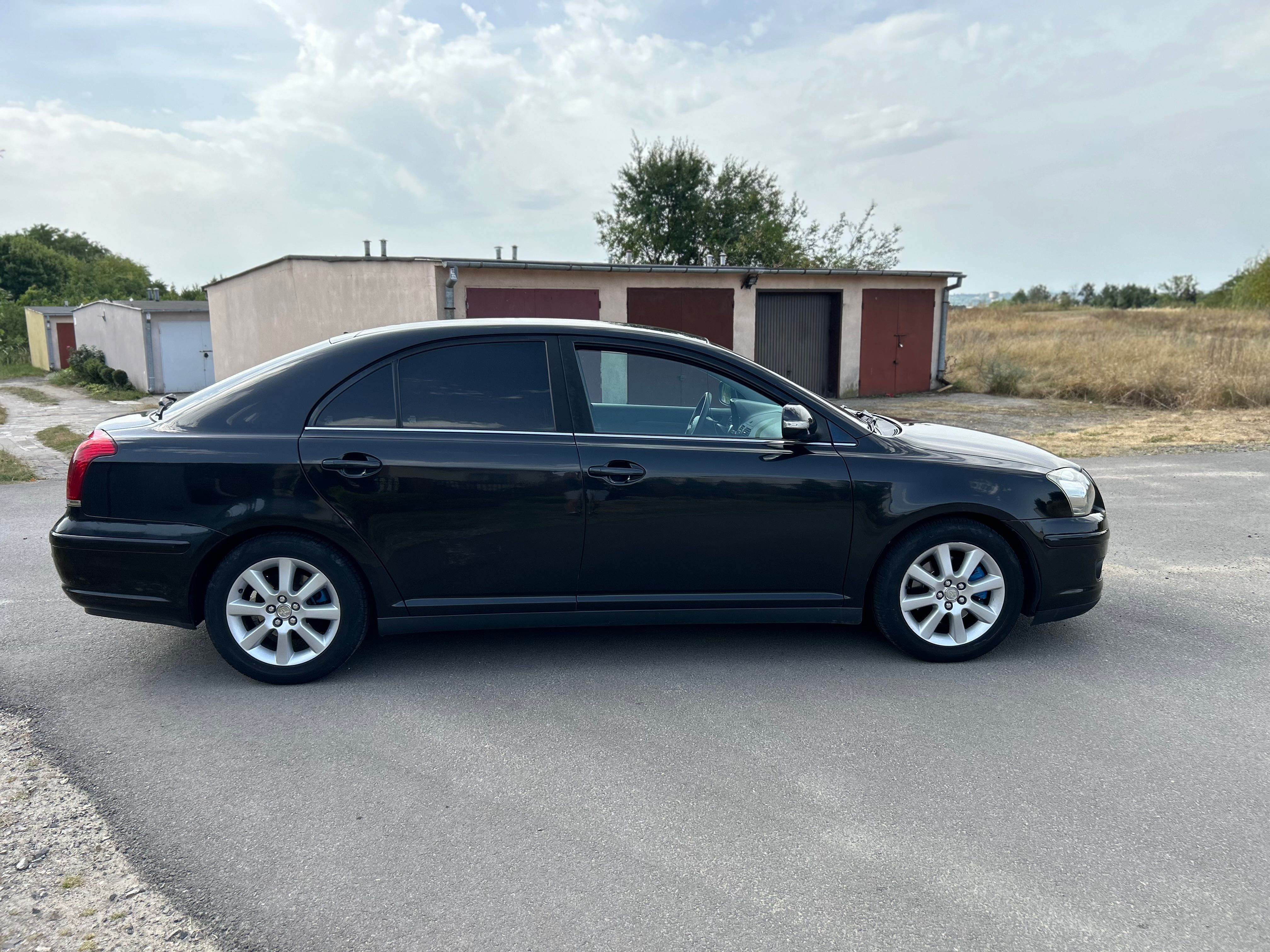 Toyota Avensis 2.0, D4D, 126 KM, godna uwagi, 10 lat w jednych rękach.