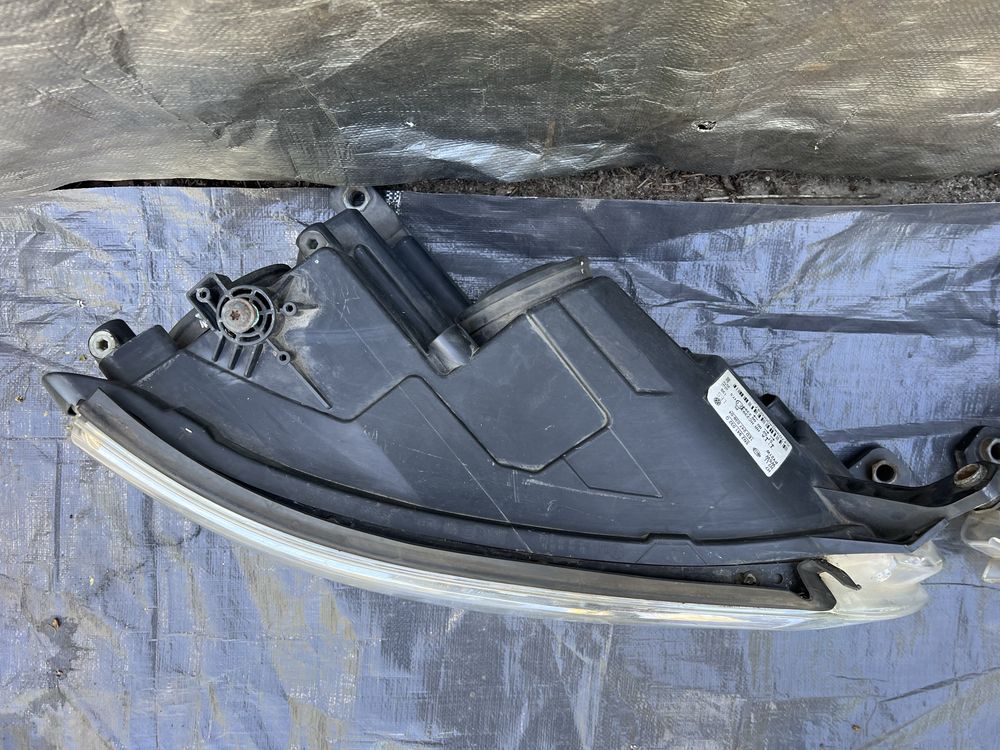 TIGUAN Lampa Lampy Przod Lewa Prawa UK