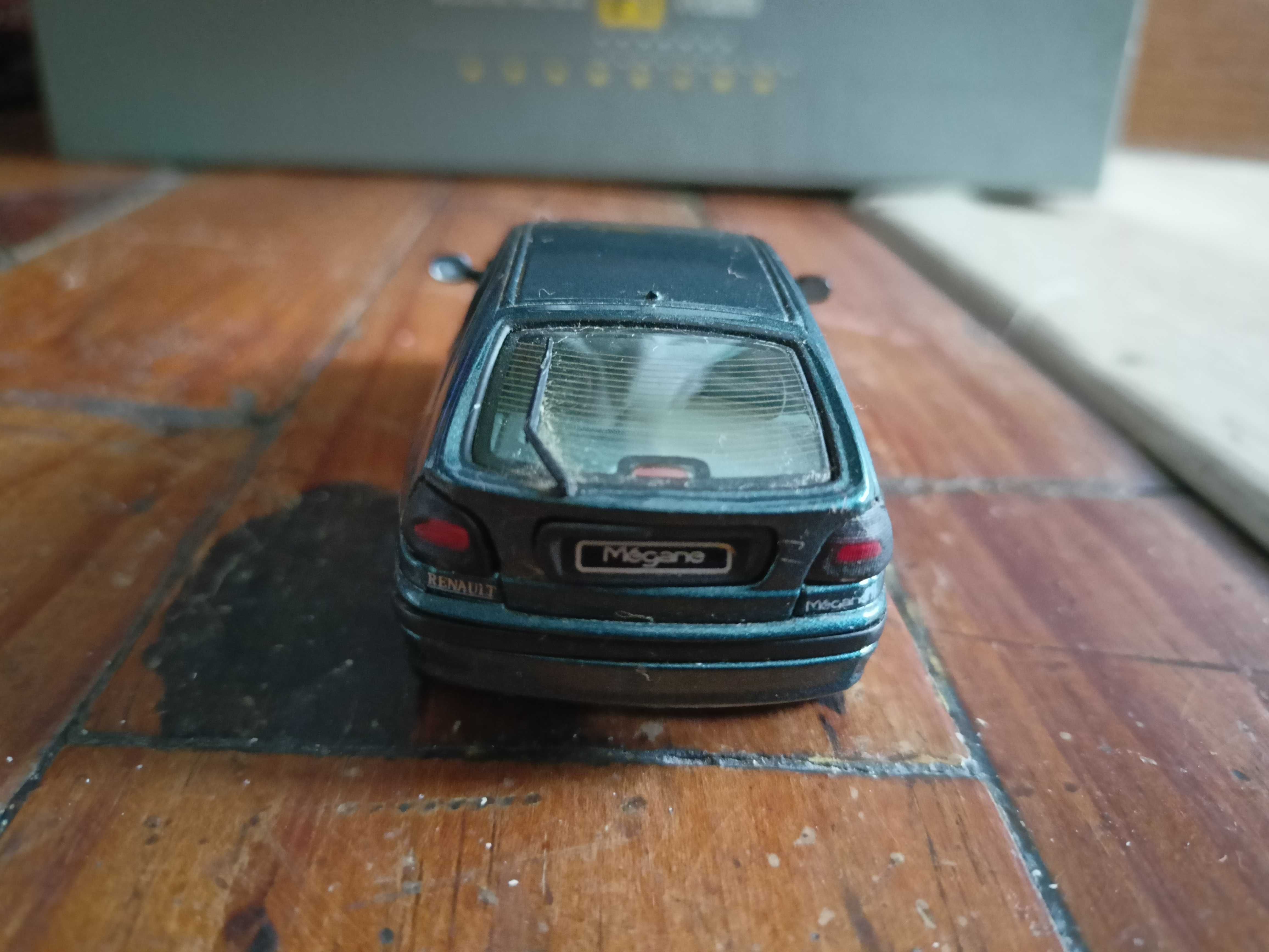 Renault Megane 1:43