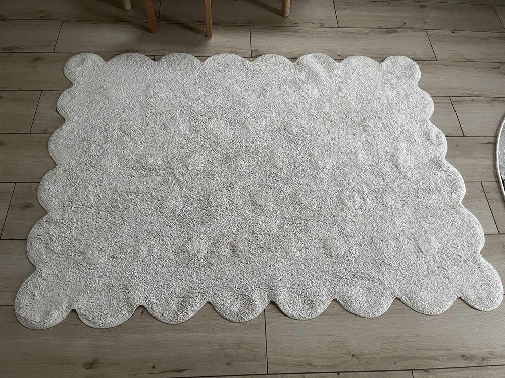Dywan firmy Caramella. WYMIARY: 120 x 160 cm