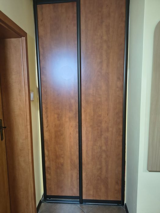 Drzwi przesuwne do przejścia