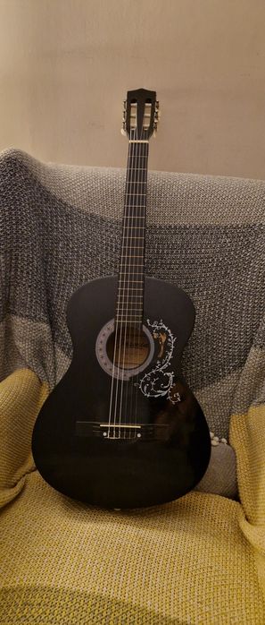 Czarna gitara klasyczna 3/4 Jasmin