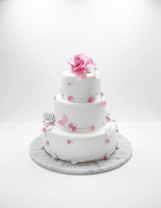 Bolos Cenográficos ou Bolos Fake - decoração de festas