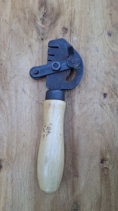 Разводка для пил. Паяльник медный.