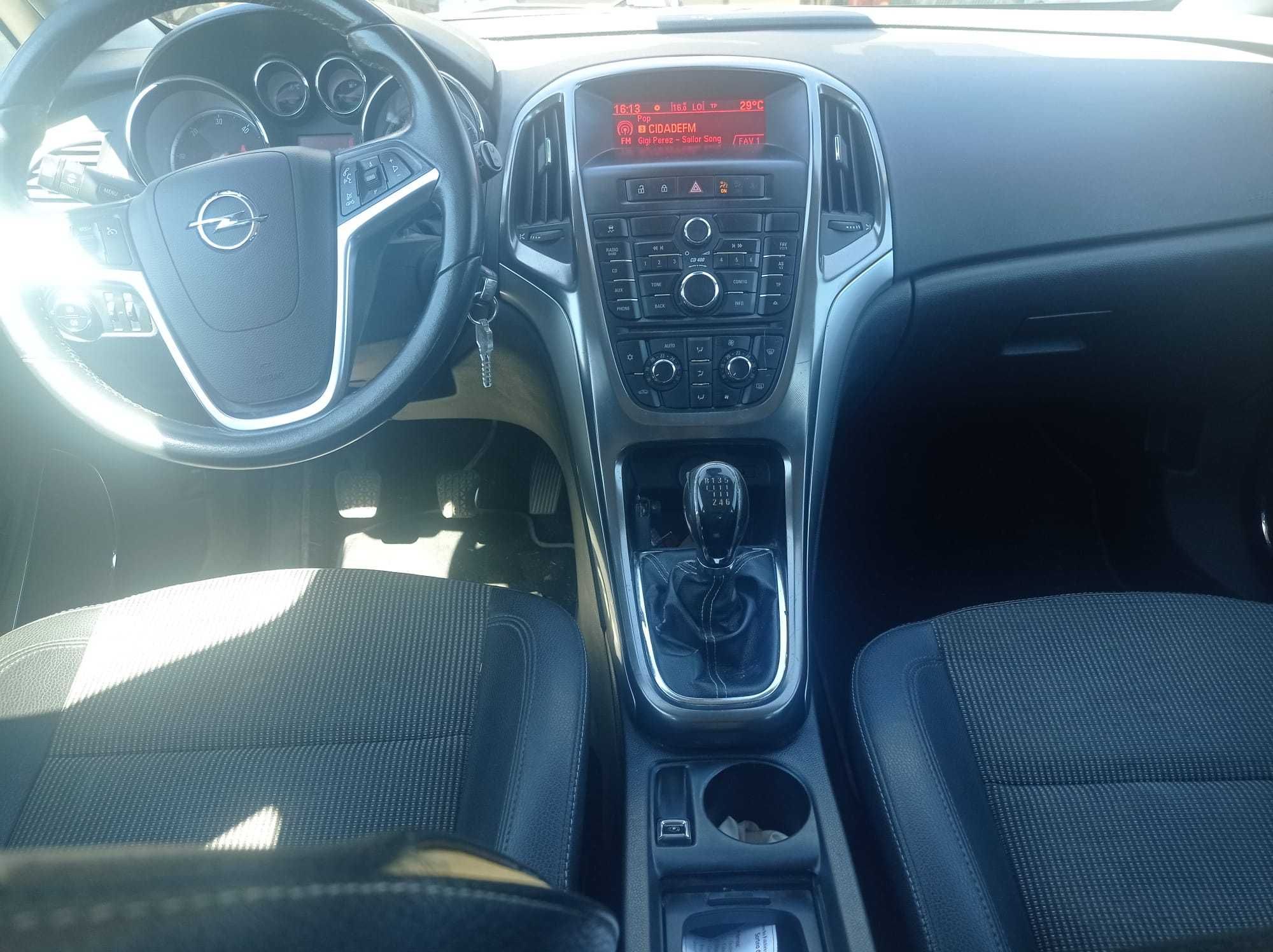 Opel Astra J SW 2011 1.6D 125CV