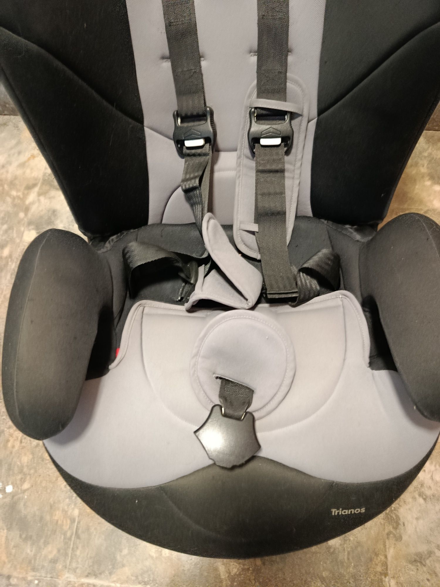VENDO Cadeirinha de BEBÊ para carro – 25€ (HOJE SÓ!)