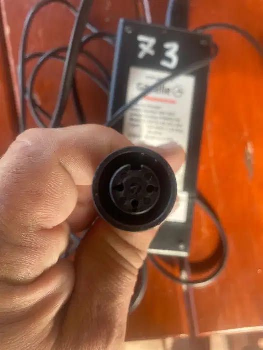 Ładowarka do roweru elektrycznego Gazelle Orange Innergy 36V