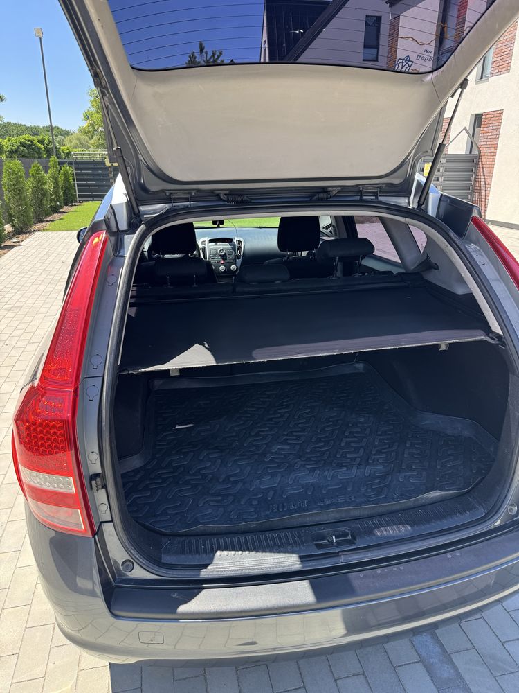 Продам Kia Ceed 1.6 CRDI