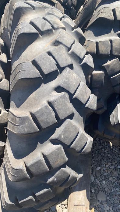 Колеса шини 12.00r20 320/508 зіл 131