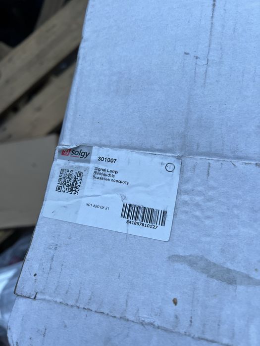 Поворотник правый Mercedes Sprinter мерседес спринтер 901-910