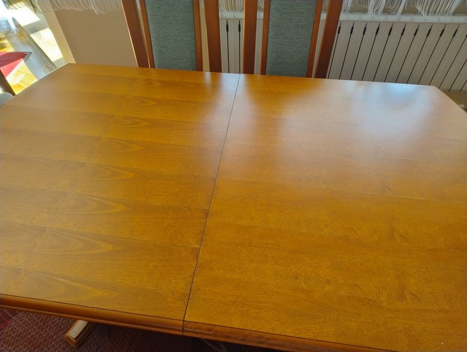 Duży zestaw Drewniane meble ze stołem do salonu, dużego pokoju
