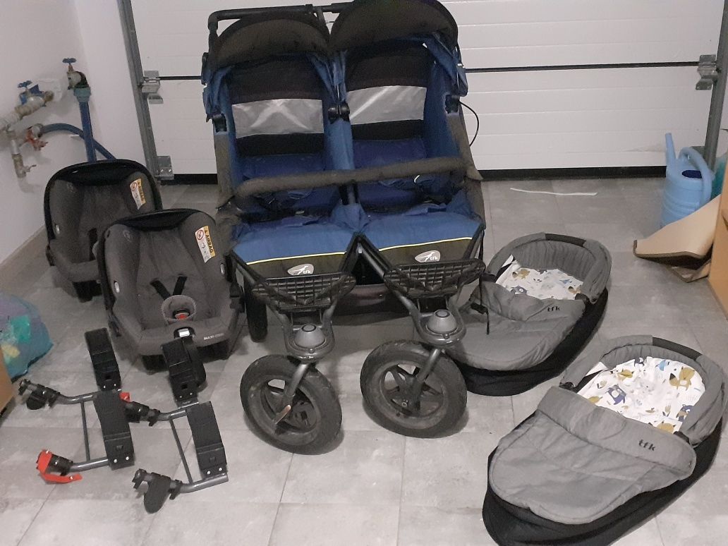 Wózek dla bliźniąt TFK Twin Adventure + foteliki Maxi Cosi