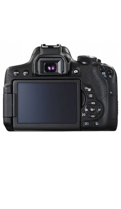 Дзеркальний фотоапарат Canon EOS 700D kit 18-55 Стан Нового