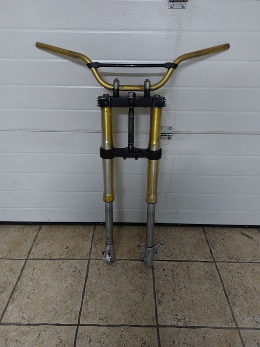 Suspensão invertida