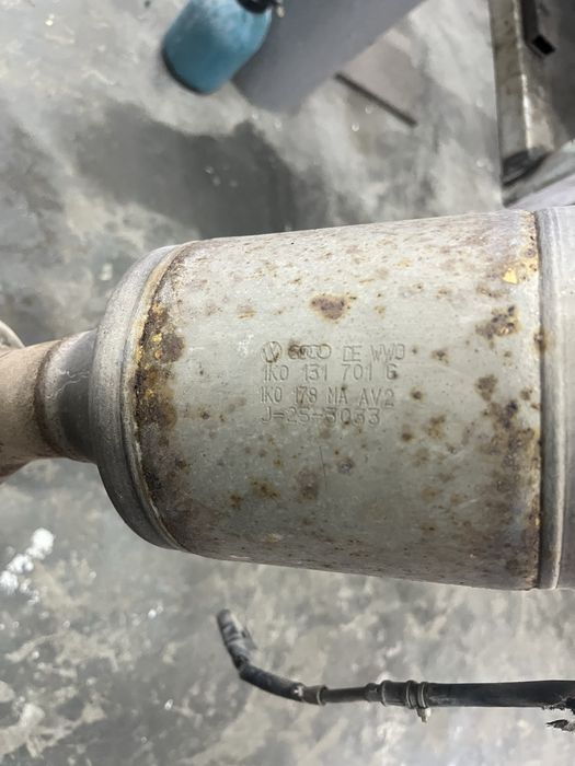 Продам глушитель Шкода А5