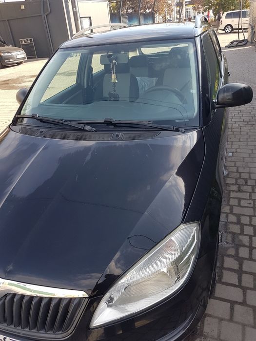 Продам автомобиль Шкода фабия