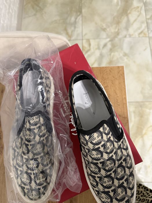 Оригиналы  новые 41 р стелька 27 Сальвадор Ферогама