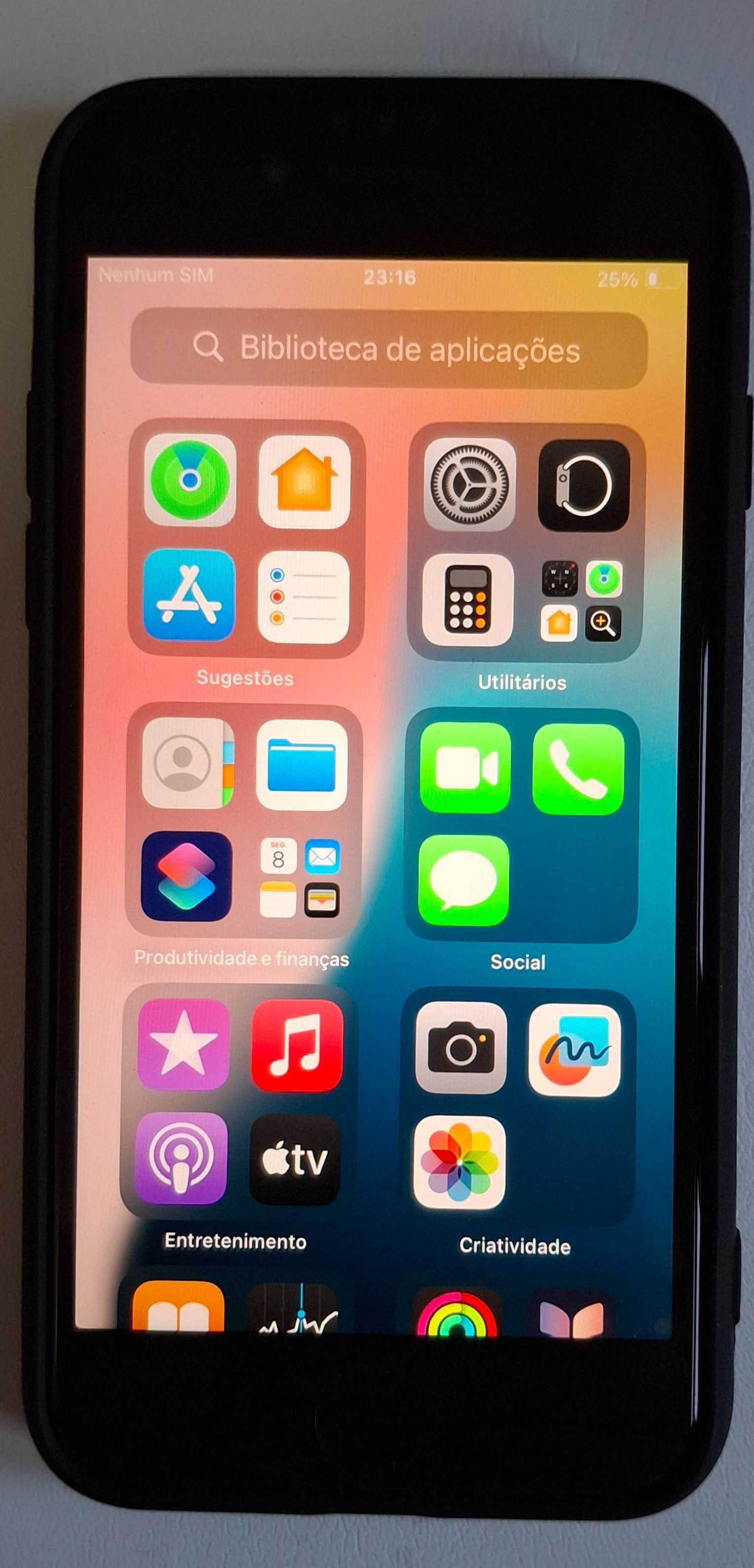Iphone SE 2020 em otimo estado + Iphone SE 2016 em otimo estado.