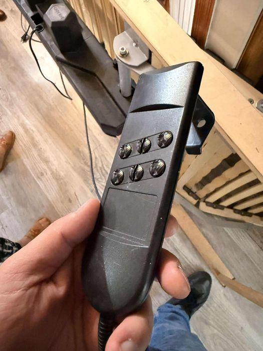 łóżko i stelaż rehabilitacyjny podnoszony