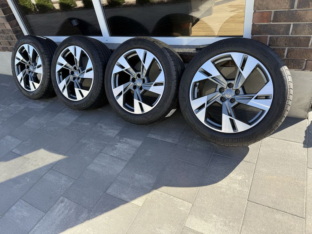 Оригінал диски колеса Ауді E tron, Q7.Q8 255/50/R20 ЛІТНІ ШИНИ