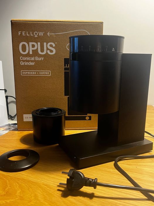 Młynek elektryczny do kawy fellow opus