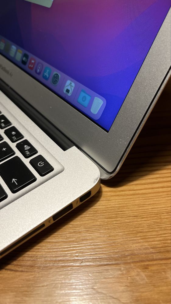 Laptop Apple MacBook Air 7,2 A1466 13" -Intel Core i5 1,6 4GB, 128GB