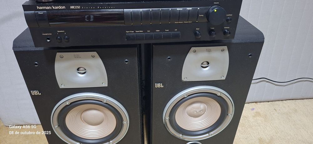 Amplificador receiver harman kardon  mas colunas jbl