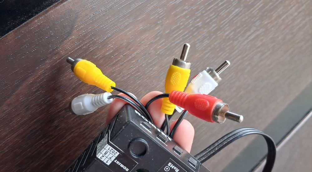 Ефірний приймач Romsat T2