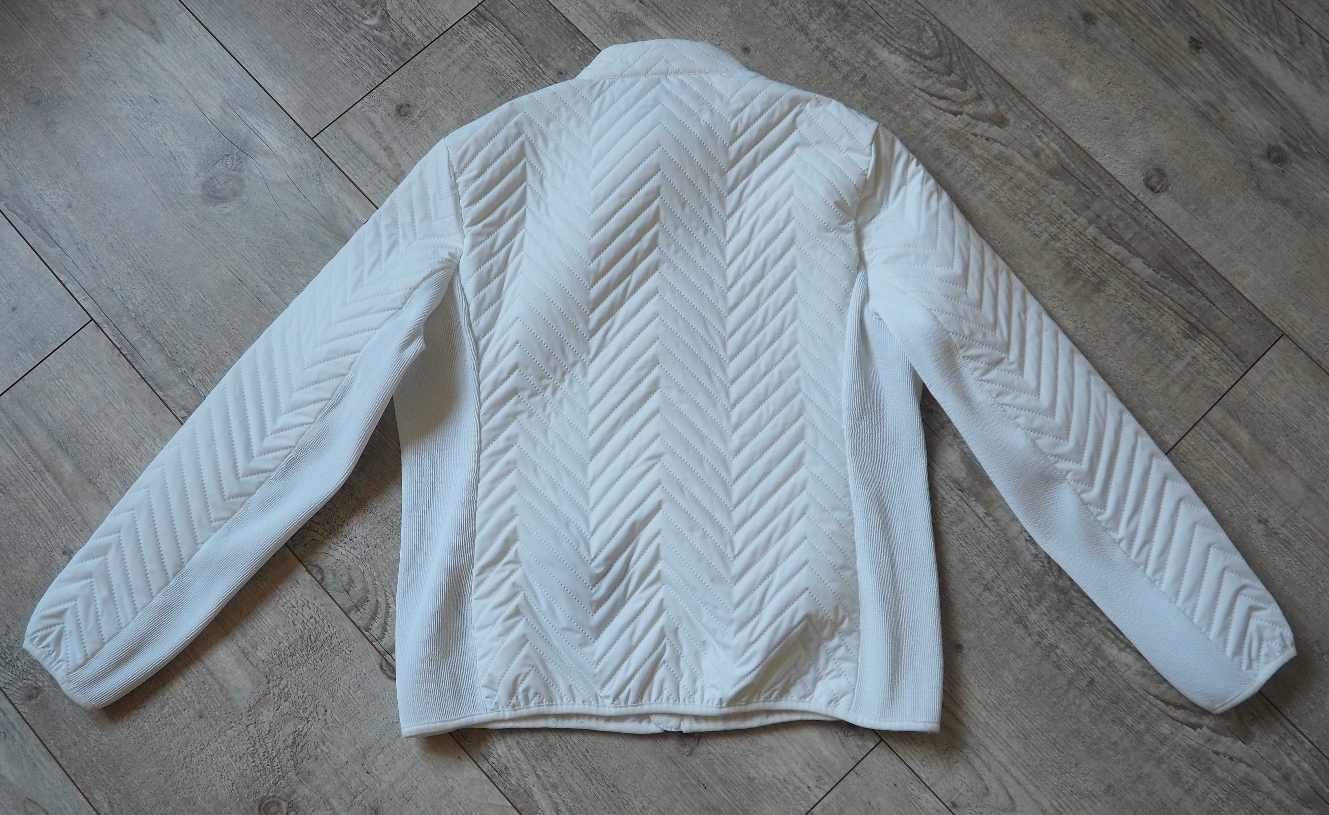 JAN MAYEN_Lady’s Jacket White_pikowana lekka kurtka_42