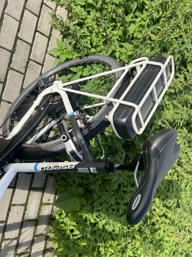 Fajny rower elektryczny GIANT ASPIRO 36V silnik z tyłu, DEORE /A