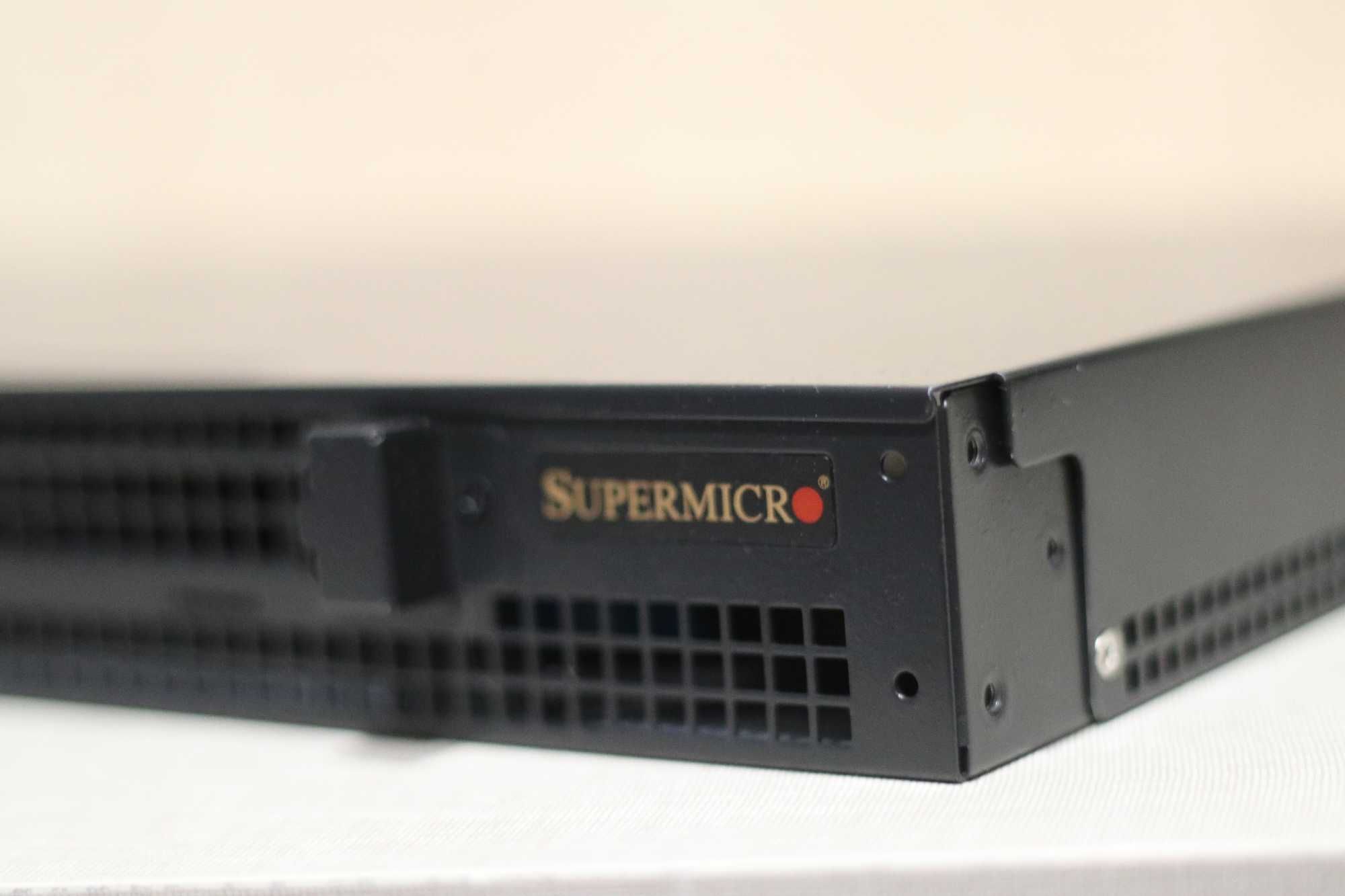 Servidor Supermicro A1SRI-2758F