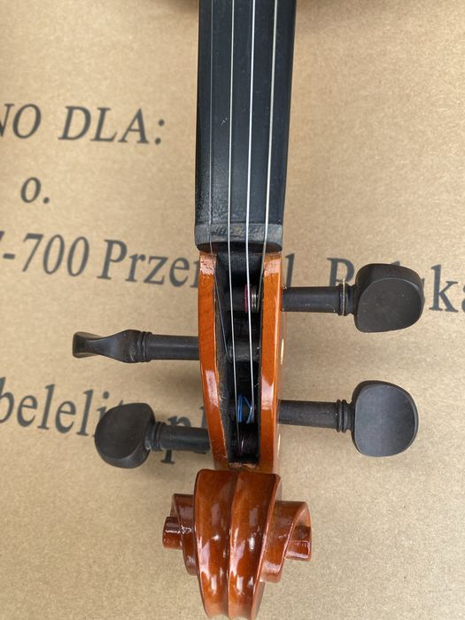 Skrzypce ludowe sprzedam. Lutnicze ale nie koncertowe.