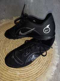 Buty piłkarskie dziecięce NIKE Vapor TF Jr czarne