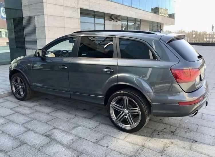 Продам или обмен Audi Q7 S-LINE 2012