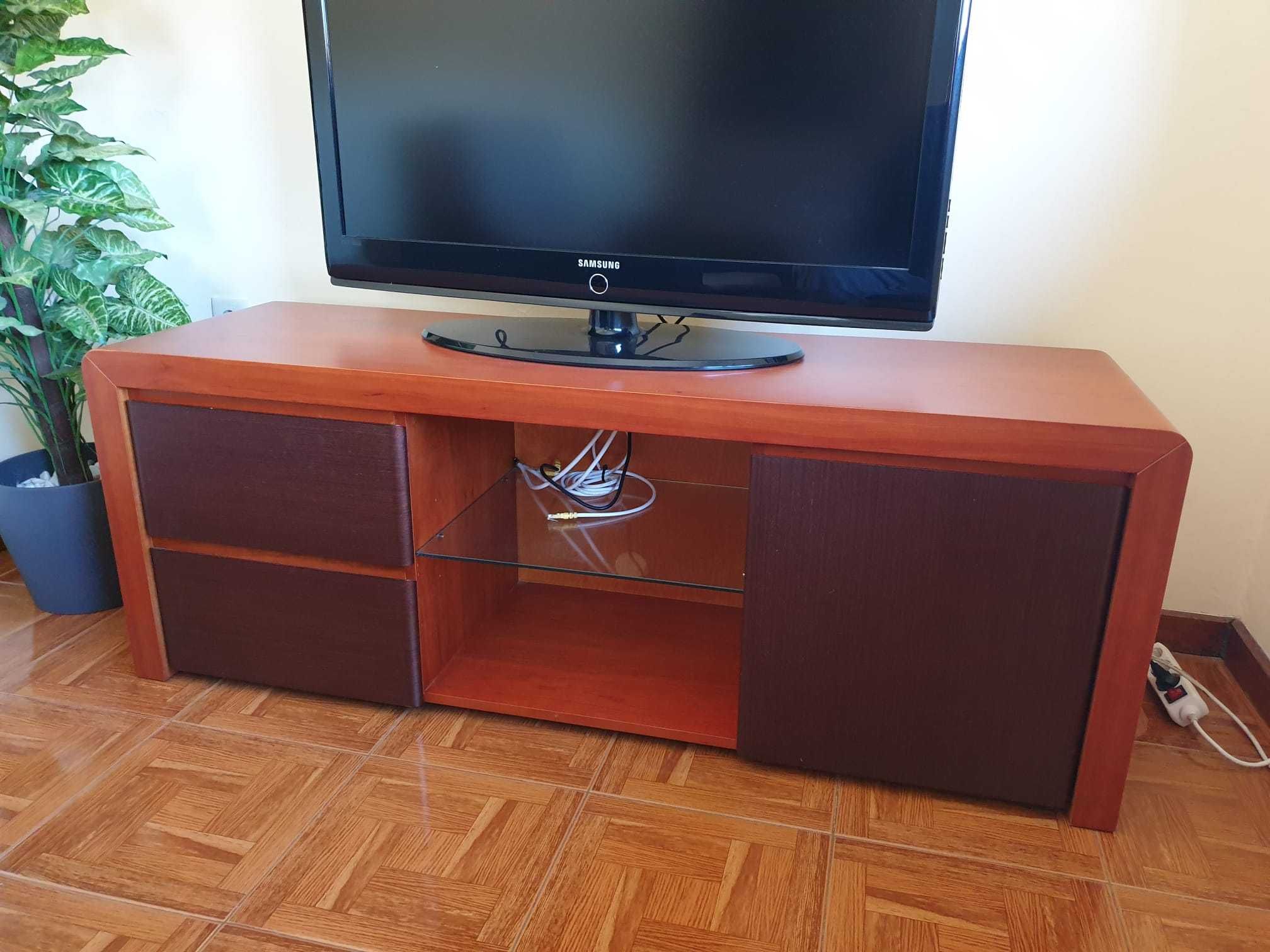 Móvel de televisão (Aparador)