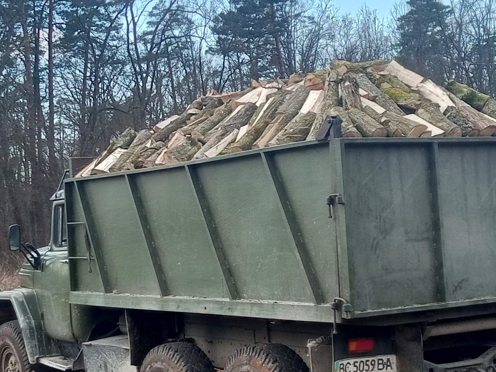 Продаю дрова з доставкою