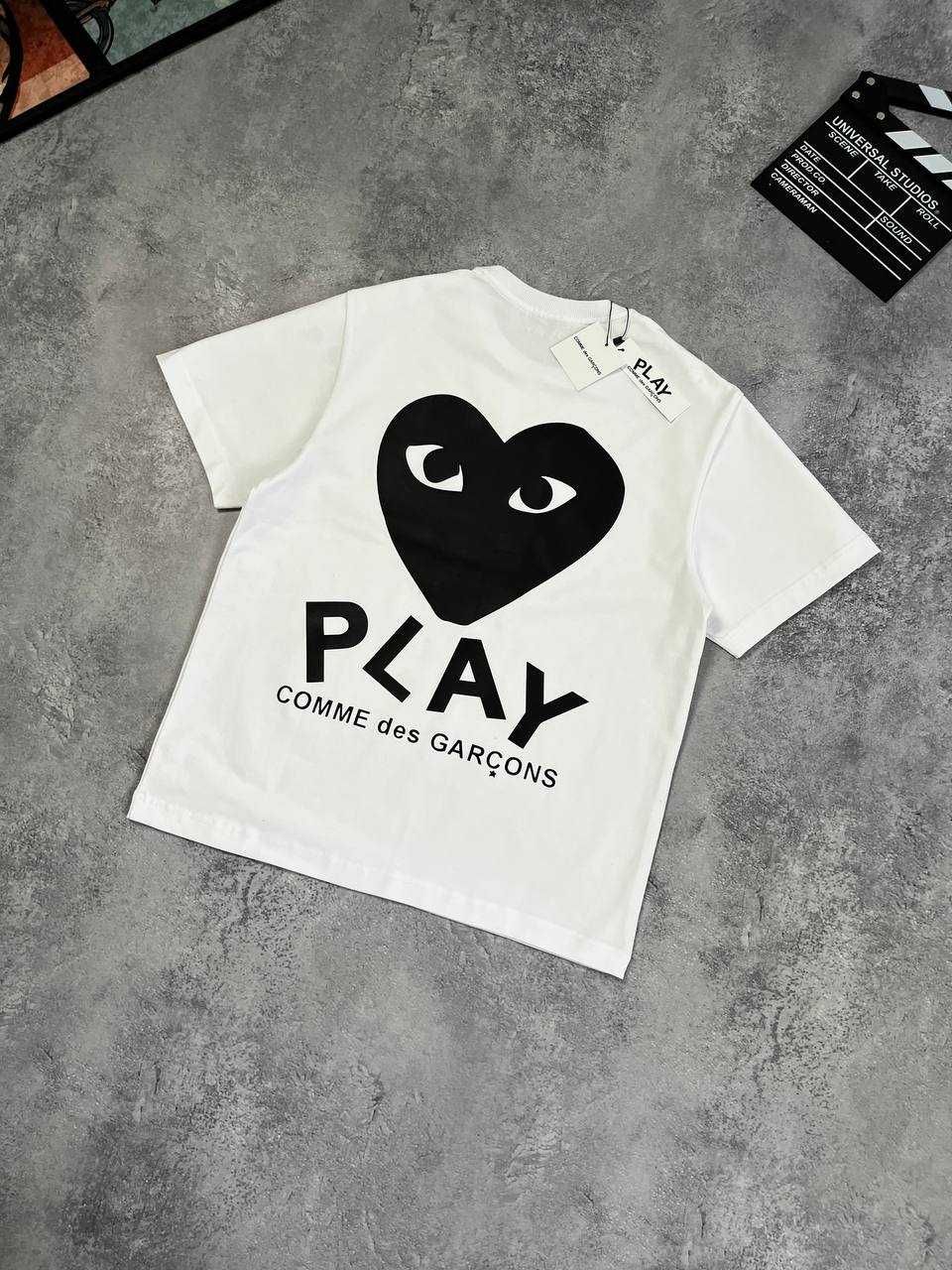 Белая Футболка PLAY Comme des garcons(Hearts) с бирками