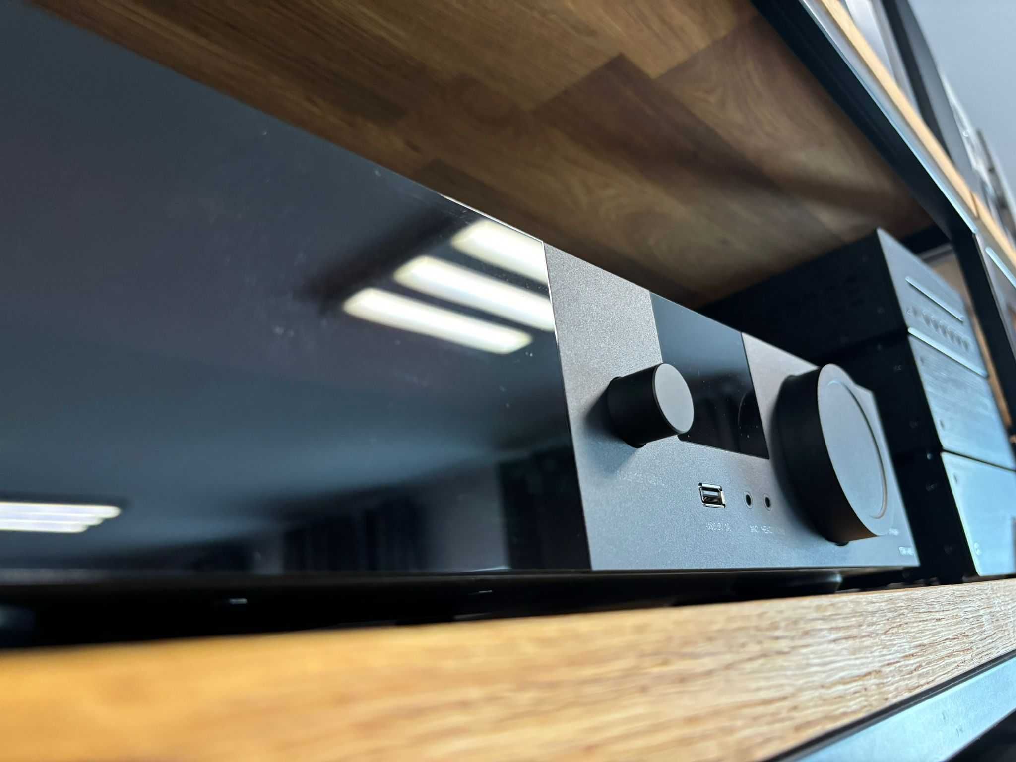 Wzmacniacz zintegrowany all-in-one Lyngdorf Audio TDAI-3400 kalibracja