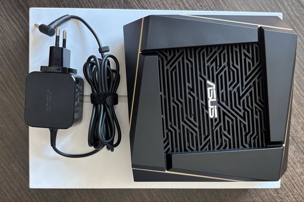 Тридіапазонний ігровий маршрутизатор роутер ASUS RT-AX92U