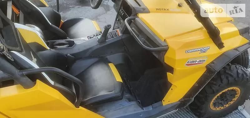 BRP Commander XT 1000