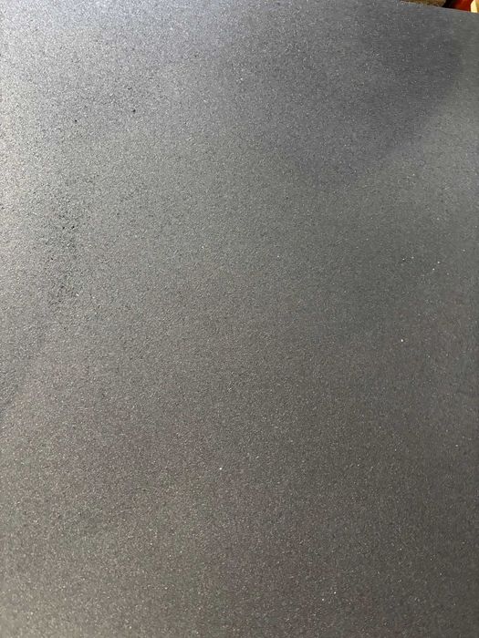 Pavimento de Ginásio com pequenos defeitos